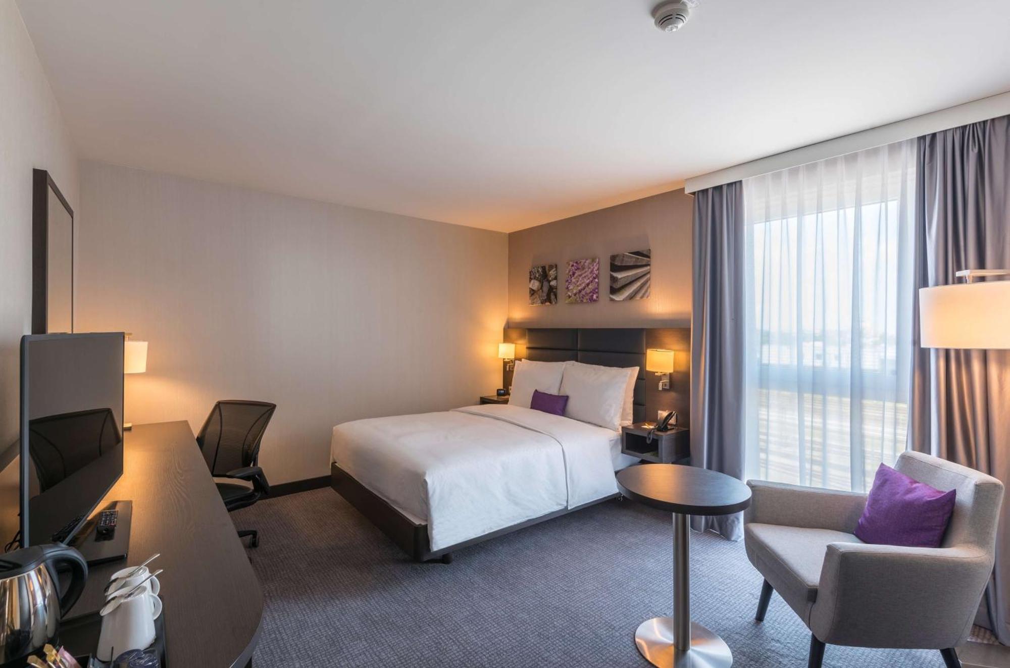 King Room,1552469998:JPEG